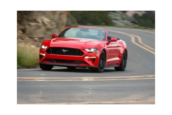 Аренда Ford Mustang Cabriolet в компании Сarental Сочи