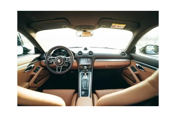 Аренда Porsche Cayman 718 в компании Сarental Сочи