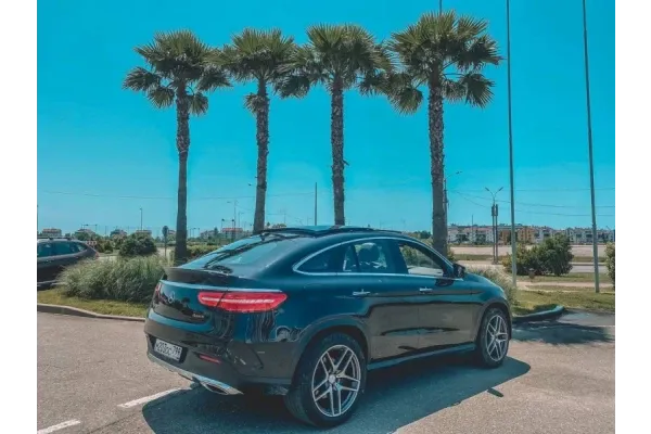 Аренда Mercedes-Benz GLE